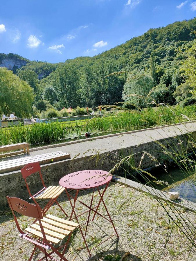 Les Pieds Dans L'Eau, Gite Le Blagour Lachapelle-Auzac Exterior photo